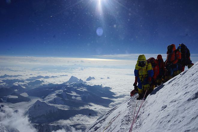 凯时登山队成功征服珠峰人生就是搏精神响彻青藏高|尊龙凯时ag