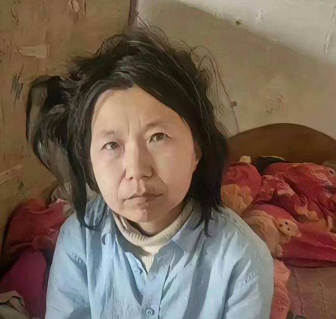 山西女硕士“本硕论文”曝光网友更感惋惜：我连标题都看不懂！
