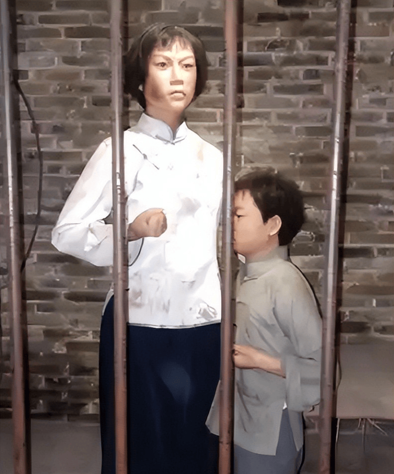 长沙的杨开慧雕像与毛主席在北京的雕像竟出自同一块汉白玉！